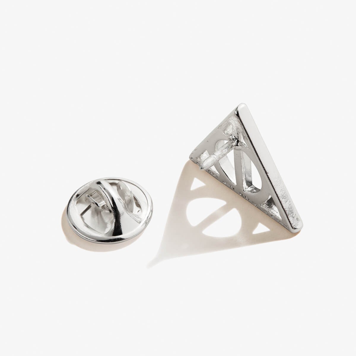 Harry Potterâ„?Deathly Hallows Pin